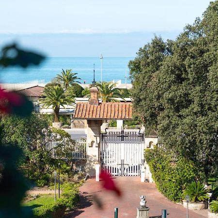 Park Hotel Villa Ariston Lido di Camaiore Eksteriør billede