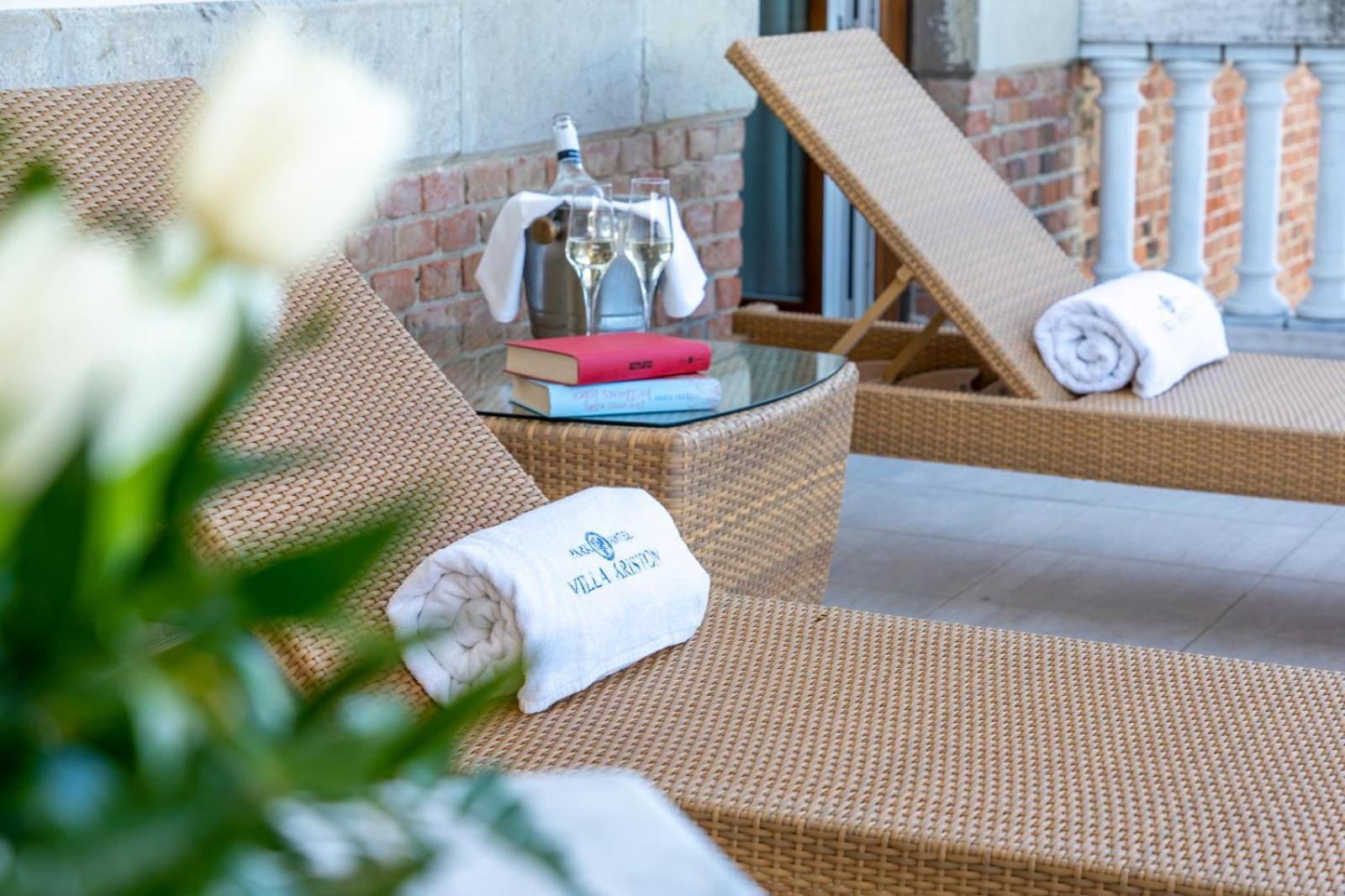 Park Hotel Villa Ariston Lido di Camaiore Eksteriør billede