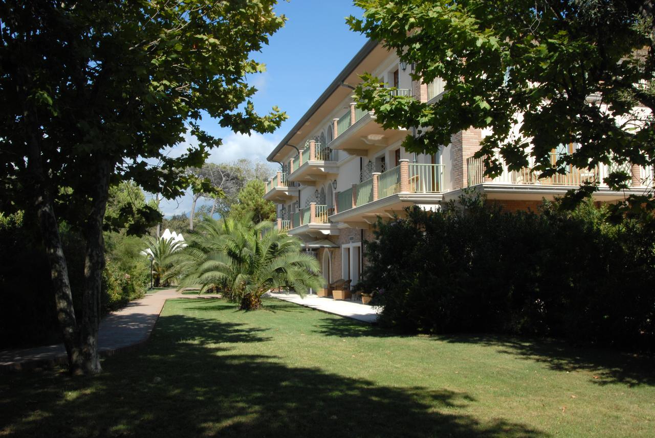 Park Hotel Villa Ariston Lido di Camaiore Eksteriør billede
