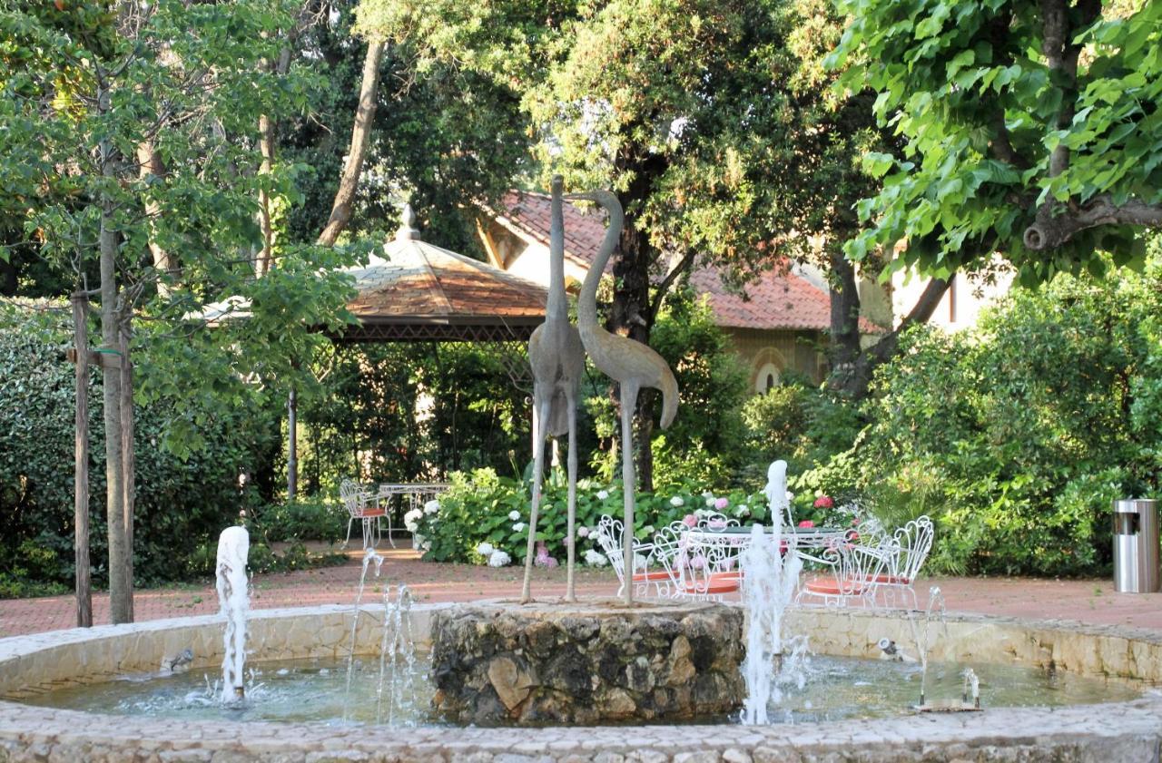 Park Hotel Villa Ariston Lido di Camaiore Eksteriør billede