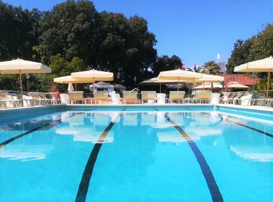 Park Hotel Villa Ariston Lido di Camaiore Eksteriør billede